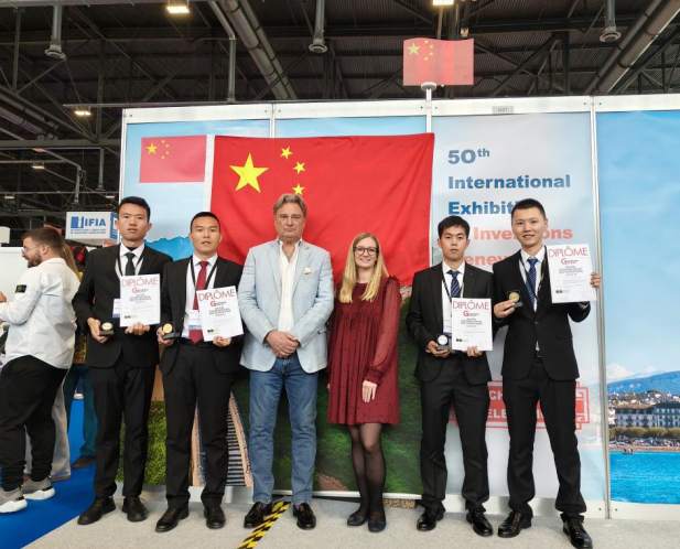 1753406144757 0e0da447f07a98bd04d5f27a00729516